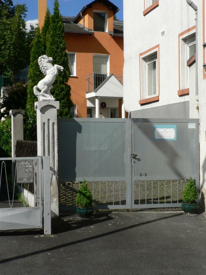 Gaestehaus Cheval Blanc Lorch am Rhein Exterior photo